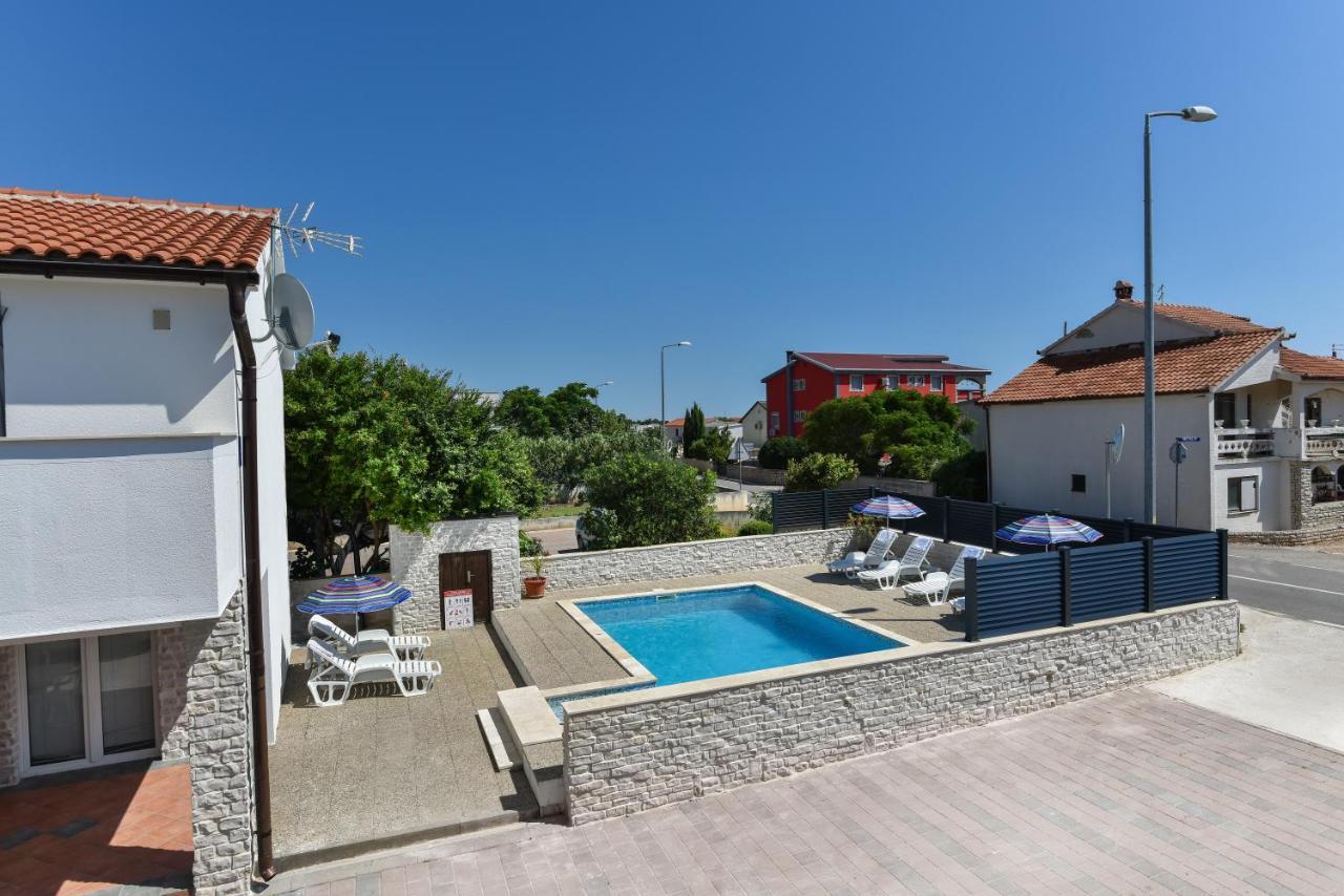 Apartments Krepo Vir Exterior photo
